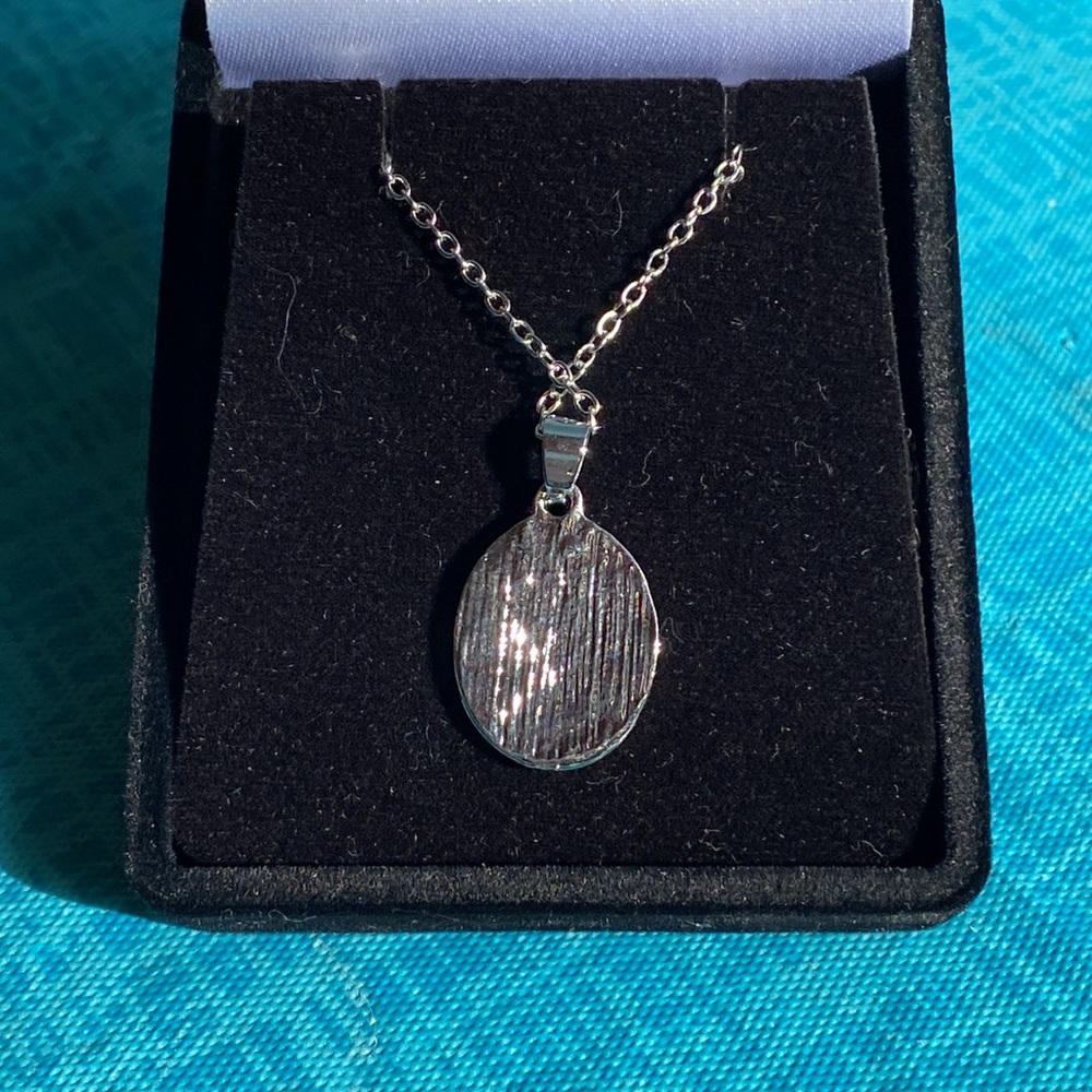 Tree of life pendant on an 18" chain - Picture 3 of 4